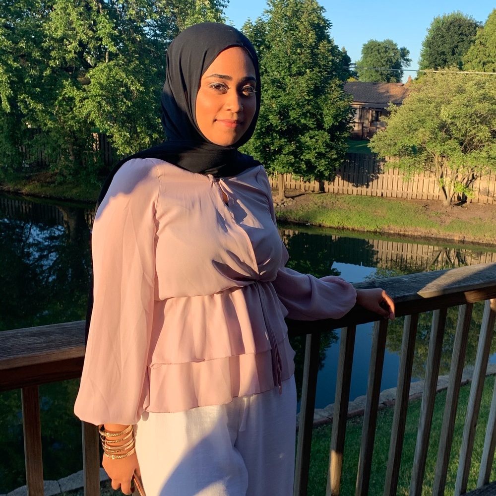 Meet your Posher, Bushra